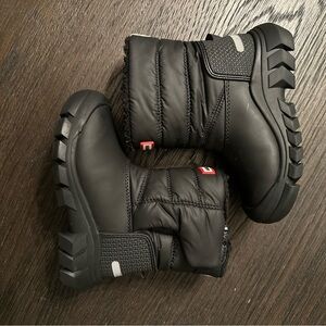 Hunter Kids Black Puffer Boots